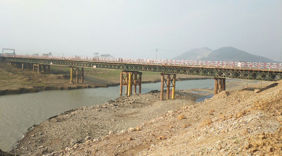 鋼便橋施工--【挑戰新難度】 鋼便橋施工--【挑戰新難度】