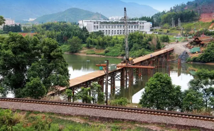 1529829254946440.jpg 福建順邵高速公路第四項目部A8標段安家渡大橋1.jpg