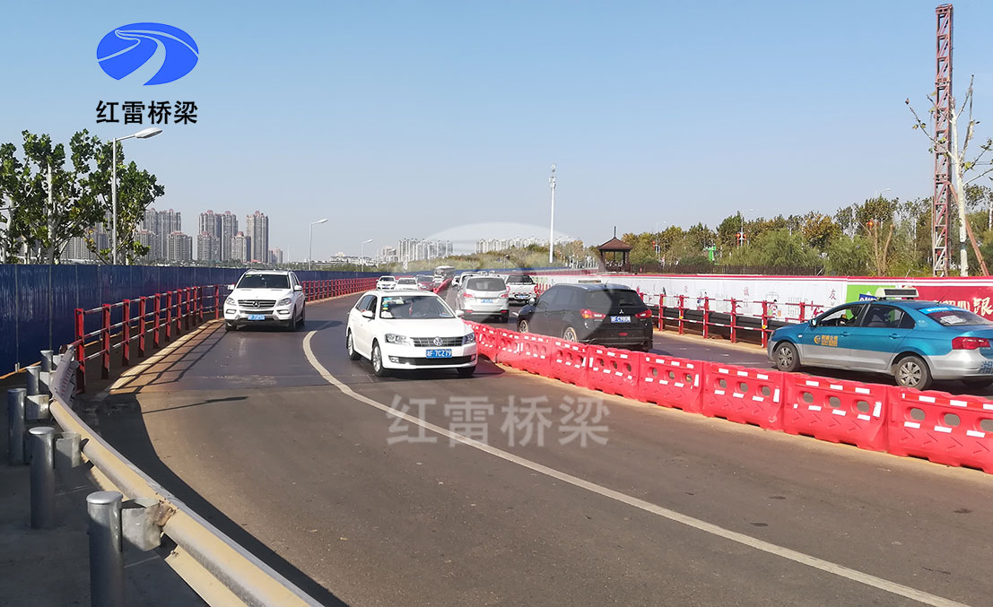 貝雷鋼棧橋的減震方法