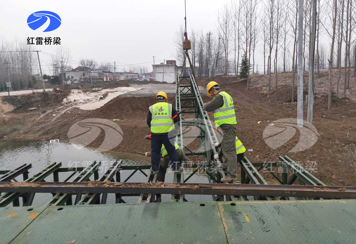 貝雷橋的安裝施工架設方法及貝雷片銜接方式